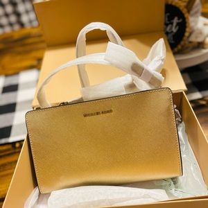 For Sale- Brand new michael kors gold crossbody